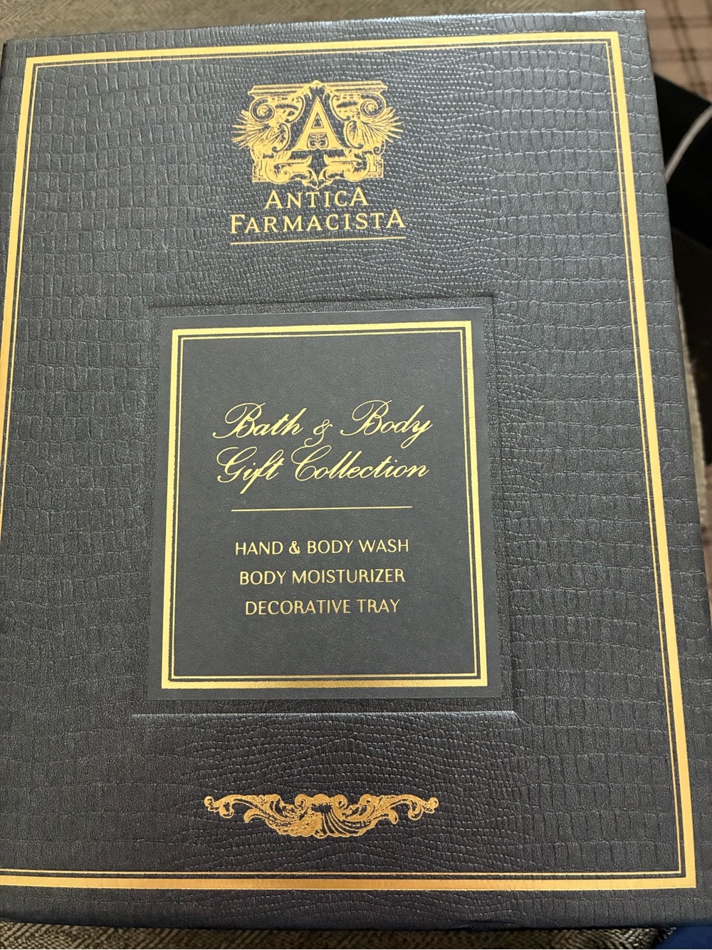 Antica Farmacista Black & Gold Bath & Body Gift Collection